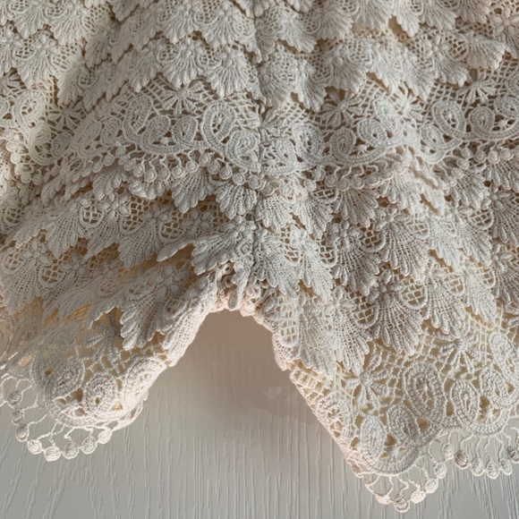 J. McLaughlin HIGHRISE crochet cotton shorts - Picture 3 of 10